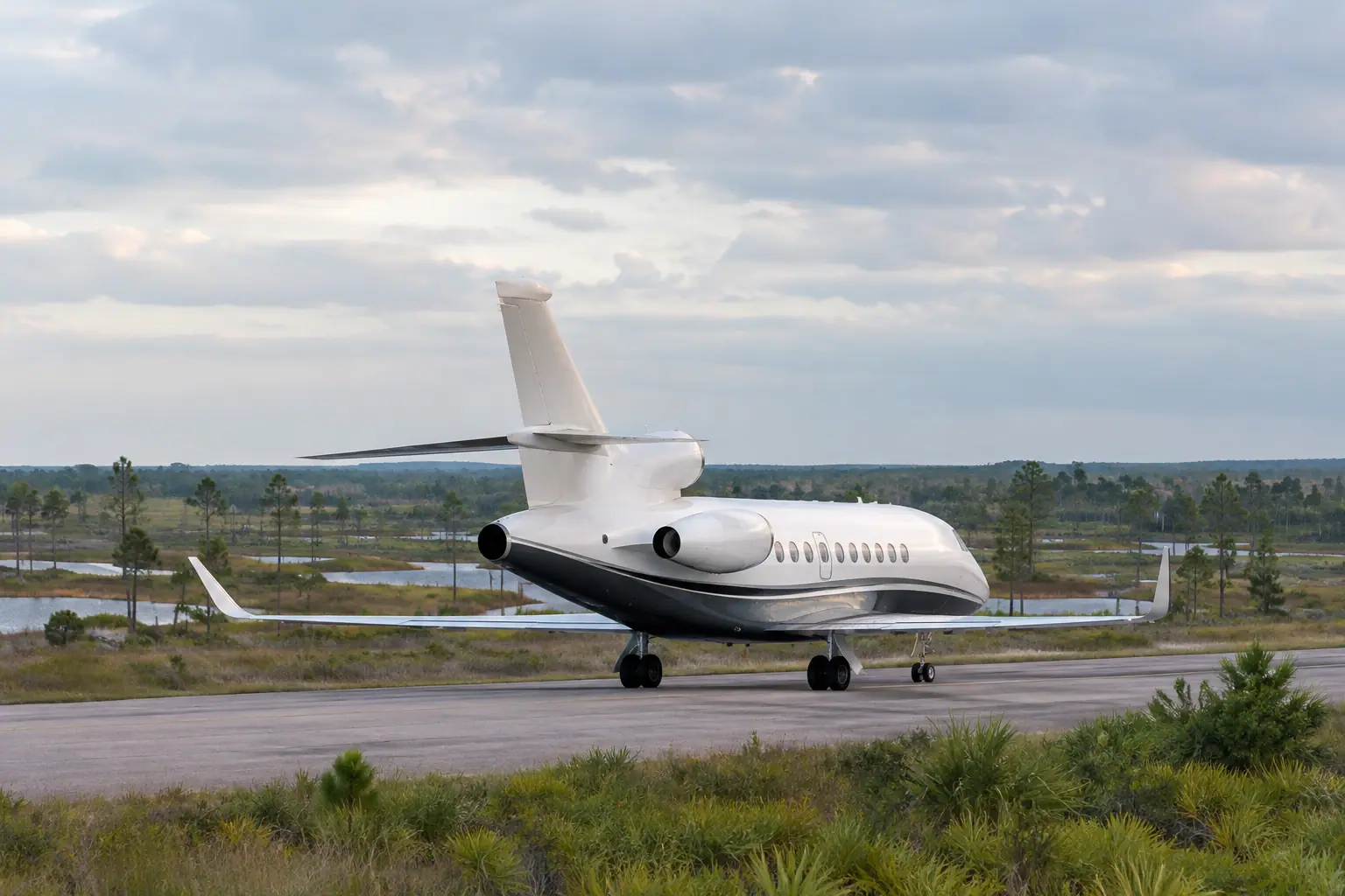 Heavy jet on the ramp